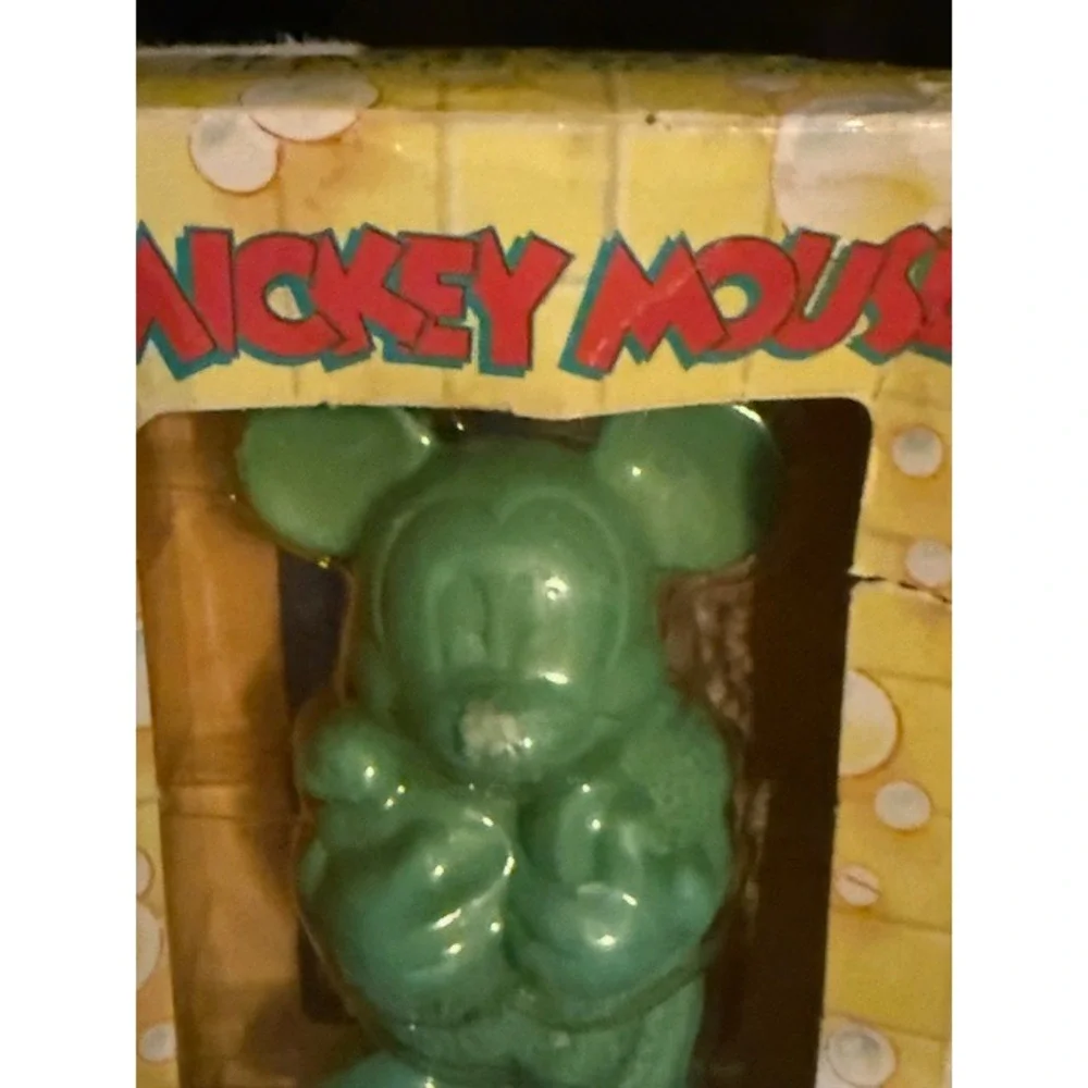 Vintage Mickey Mouse Bath Soap 3.4‎ oz. 1990s Disney Collectible New in Box